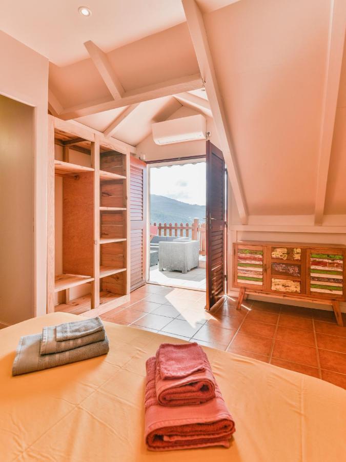 Gites La Nantillaise Bouillante Exterior photo